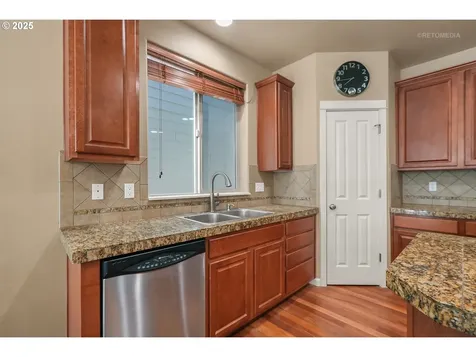 9172 SW Soprano Lane Portland OR 97225