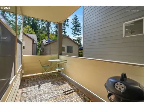 9172 SW Soprano Lane Portland OR 97225