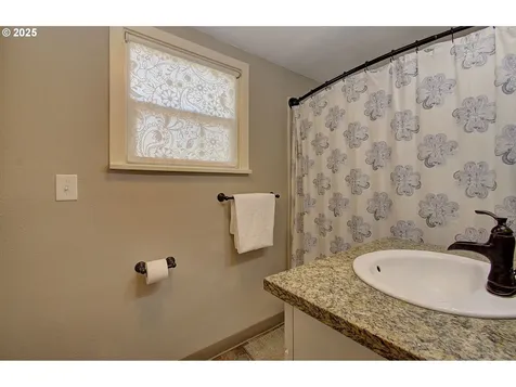 2410 Algona Drive Vancouver WA 98661