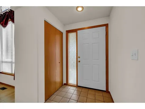 4095 Eddystone Place Eugene OR 97404