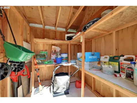 4095 Eddystone Place Eugene OR 97404