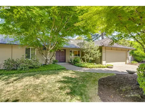 5235 SW Santa Monica Court Portland OR 97221
