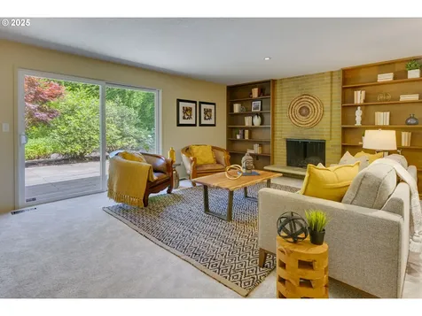 5235 SW Santa Monica Court Portland OR 97221