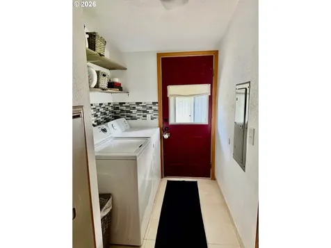 1570 Kallakalla Court Florence OR 97439