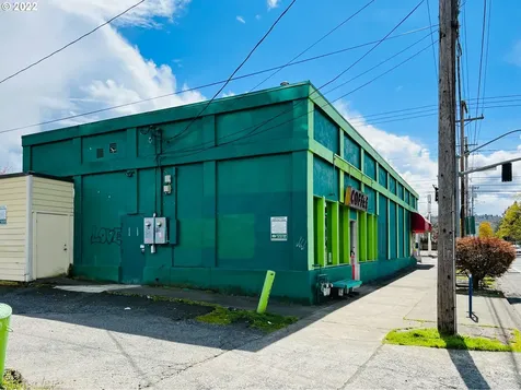 5287 N Lombard Street Portland OR 97203