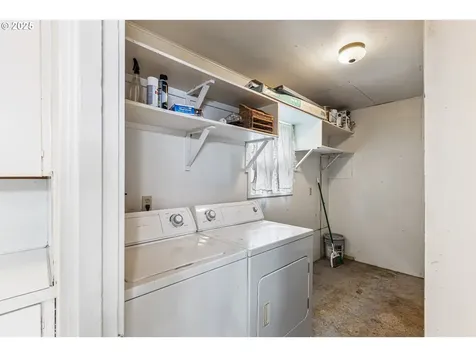532 2nd Street Elkton OR 97436