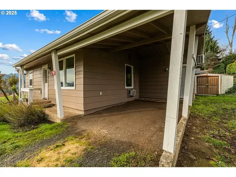 532 2nd Street Elkton OR 97436