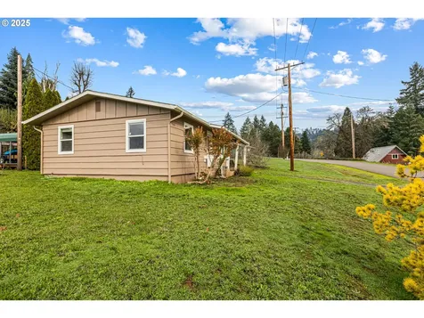 532 2nd Street Elkton OR 97436