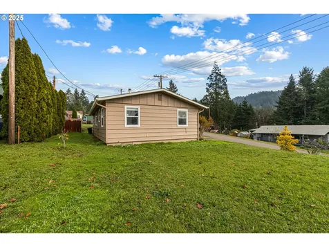 532 2nd Street Elkton OR 97436
