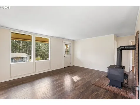 532 2nd Street Elkton OR 97436
