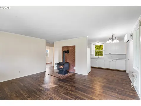 532 2nd Street Elkton OR 97436