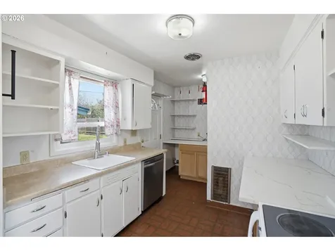 300 N Lieser Road Vancouver WA 98664