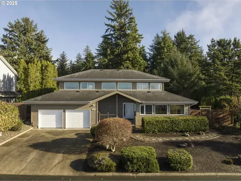 1060 NE 7th Drive Newport OR 97365