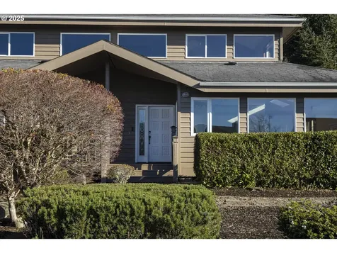 1060 NE 7th Drive Newport OR 97365
