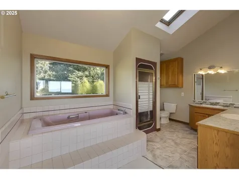 1060 NE 7th Drive Newport OR 97365