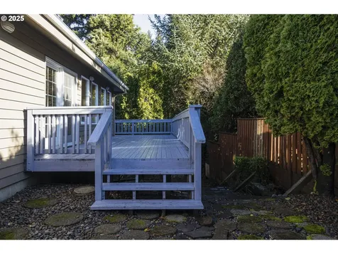 1060 NE 7th Drive Newport OR 97365