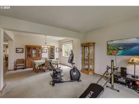 12330 SW Kelly Lane Portland OR 97223