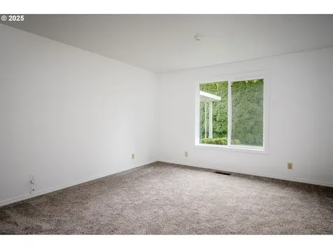1928 Westport Street NW Salem OR 97304