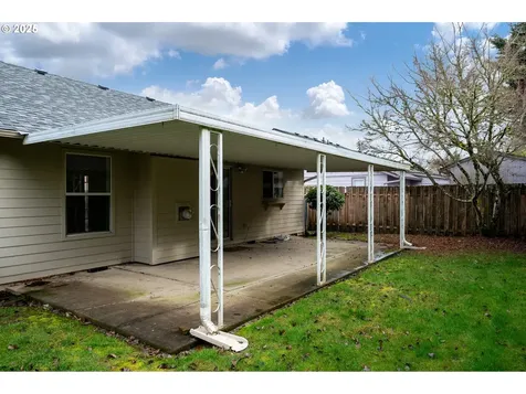 1928 Westport Street NW Salem OR 97304