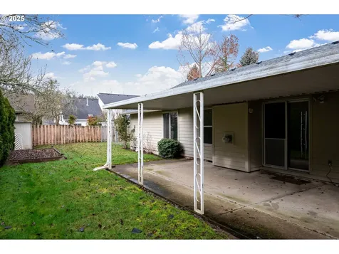 1928 Westport Street NW Salem OR 97304