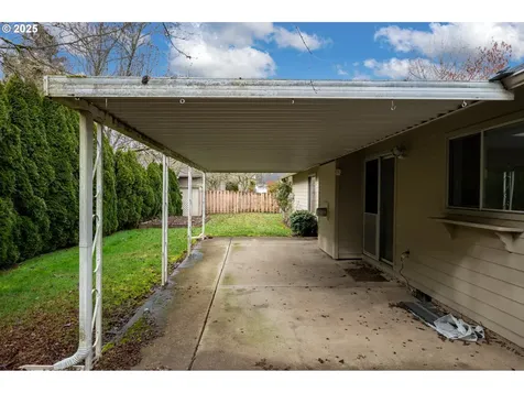 1928 Westport Street NW Salem OR 97304