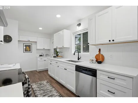 10920 NE Hancock Street Portland OR 97220