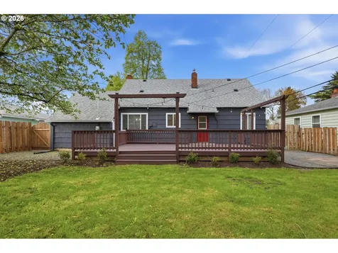 10920 NE Hancock Street Portland OR 97220