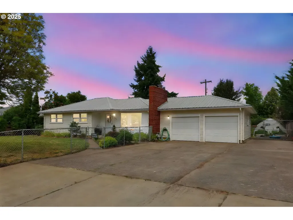 3451 Elmira Road Eugene OR 97402