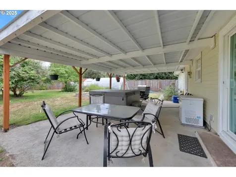 3451 Elmira Road Eugene OR 97402