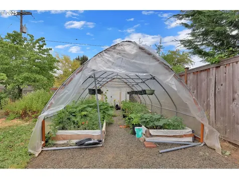 3451 Elmira Road Eugene OR 97402