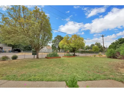 3451 Elmira Road Eugene OR 97402