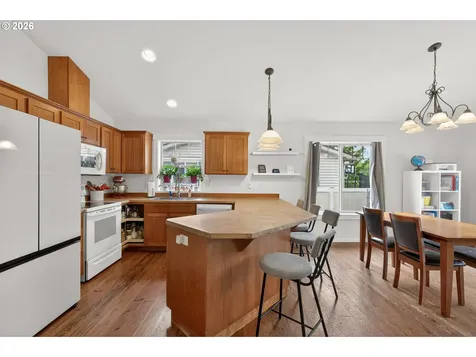 855 NE Yamhill Street Sheridan OR 97378