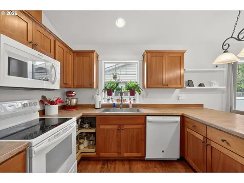 855 NE Yamhill Street Sheridan OR 97378