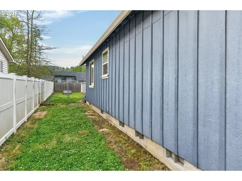 855 NE Yamhill Street Sheridan OR 97378