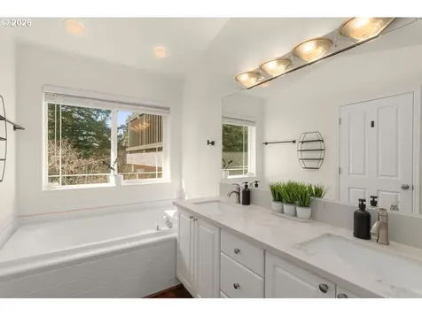 13261 SW Essex Drive Portland OR 97223