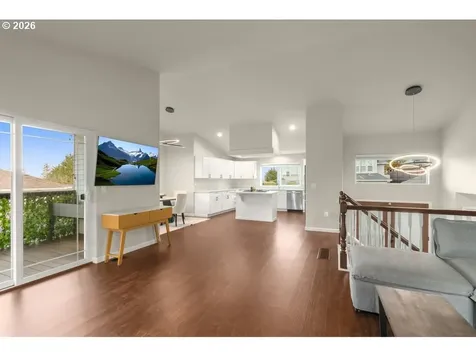 13261 SW Essex Drive Portland OR 97223