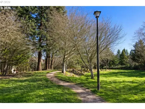 13261 SW Essex Drive Portland OR 97223