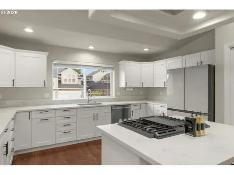13261 SW Essex Drive Portland OR 97223