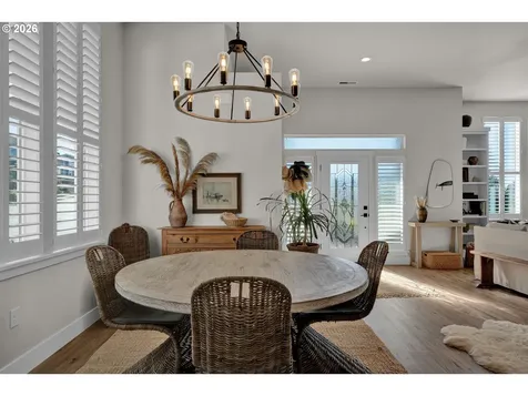 34 Bonnett Way Florence OR 97439