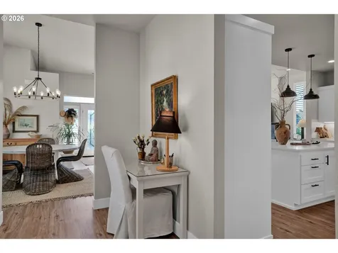 34 Bonnett Way Florence OR 97439