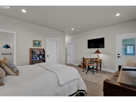 34 Bonnett Way Florence OR 97439