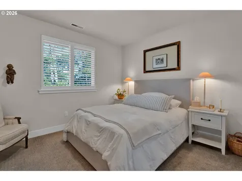 34 Bonnett Way Florence OR 97439