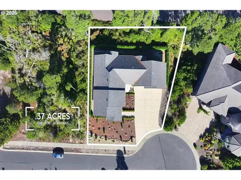 34 Bonnett Way Florence OR 97439