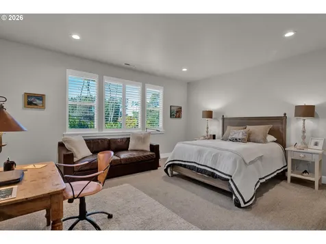 34 Bonnett Way Florence OR 97439