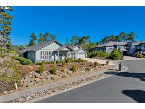 34 Bonnett Way Florence OR 97439