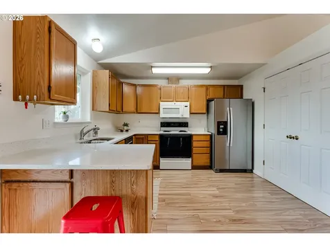 3497 Douglas Drive Springfield OR 97478