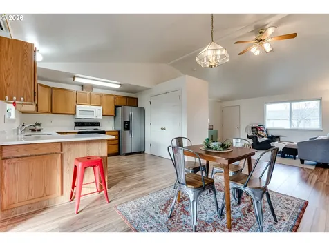 3497 Douglas Drive Springfield OR 97478