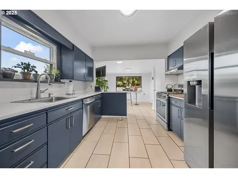 6026 NE 57th Avenue Portland OR 97218