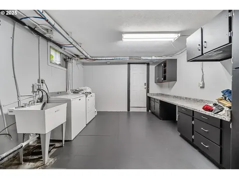 6026 NE 57th Avenue Portland OR 97218