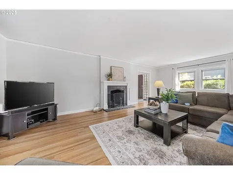 6026 NE 57th Avenue Portland OR 97218